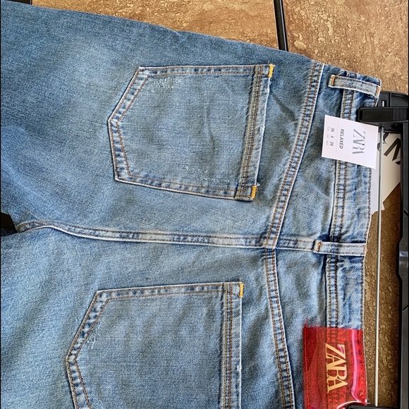 Jeans with rips - Picture 8 of 9